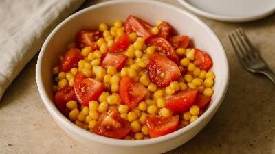 Salada de Milho, Tomate e Açúcar Amarelo