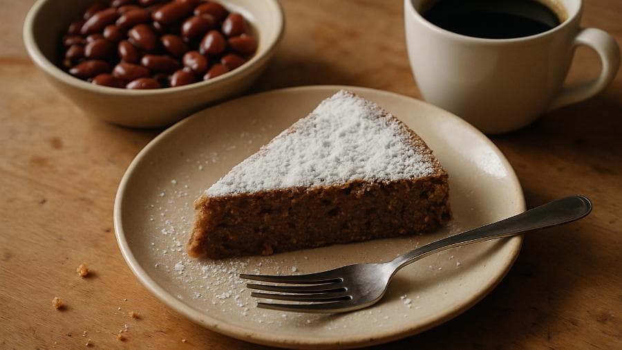 Bolo de Feijão com Ovo e Açúcar em Pó