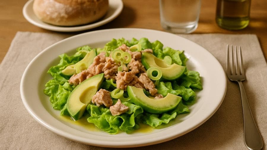 Salada de Atum com Abacate e Alface